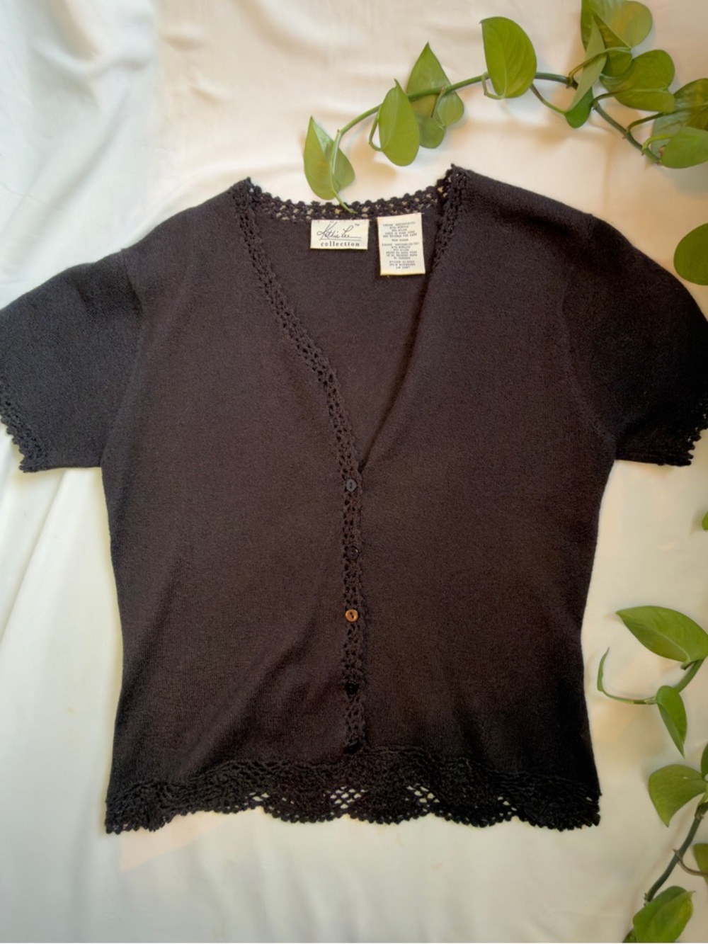 St. John Collection Black Short Sleeve Crochet-Edge Cardigan